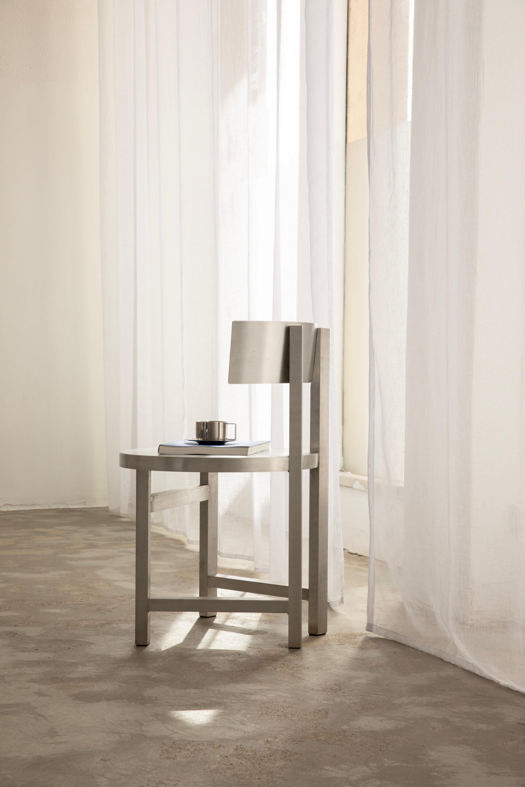 aluminium chair 01
