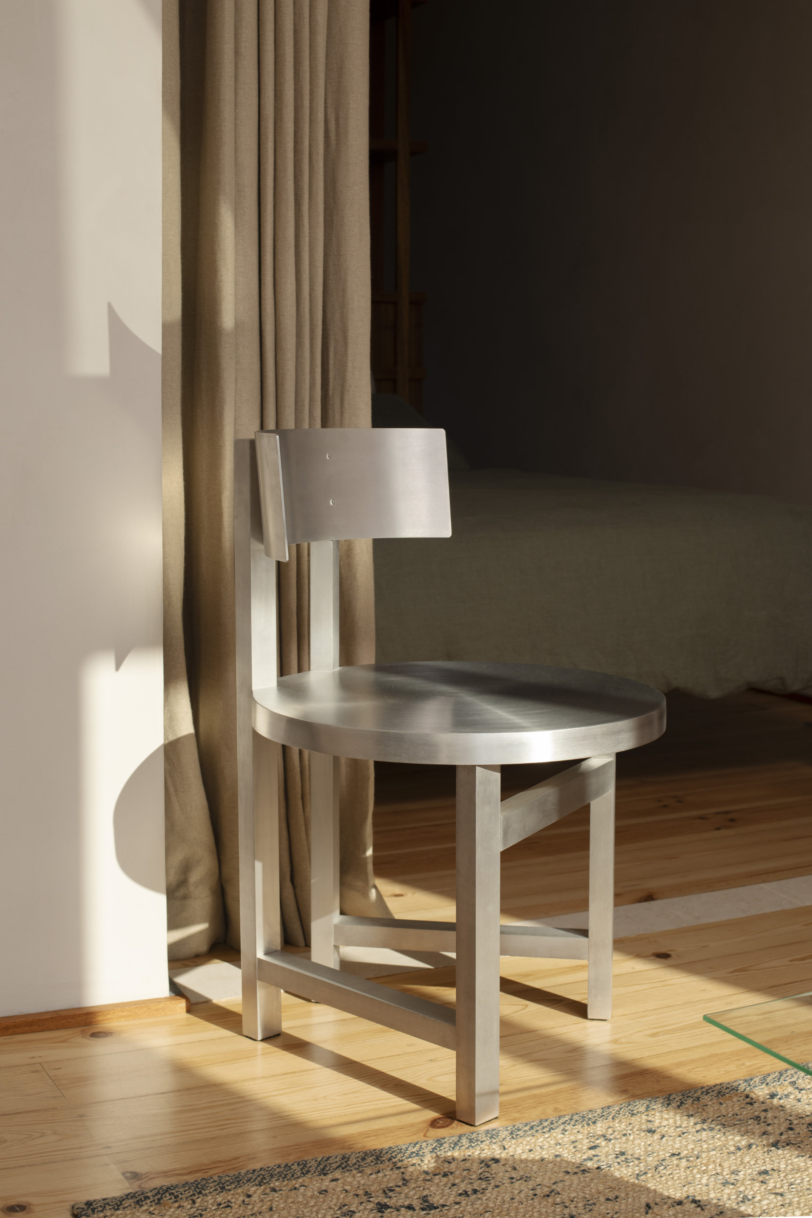 aluminium chair 08