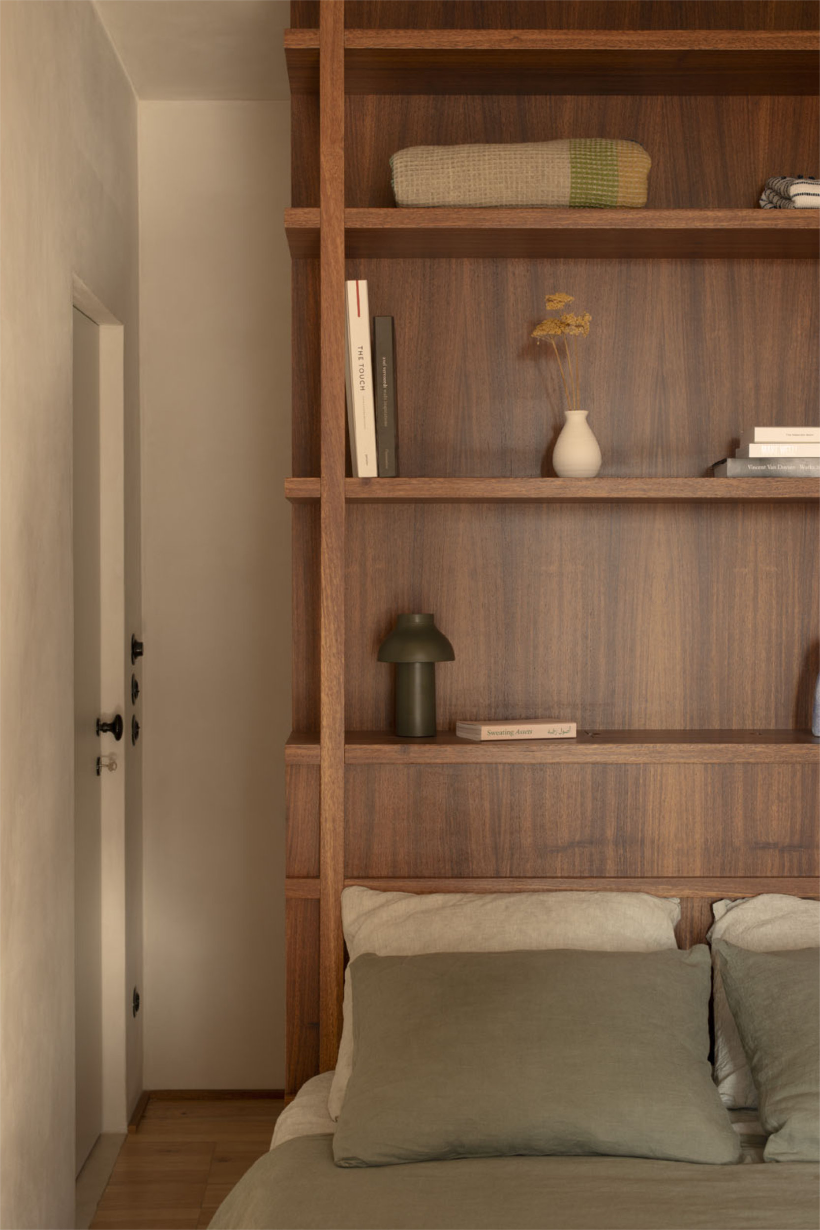 solo apartment studio gameiro 11